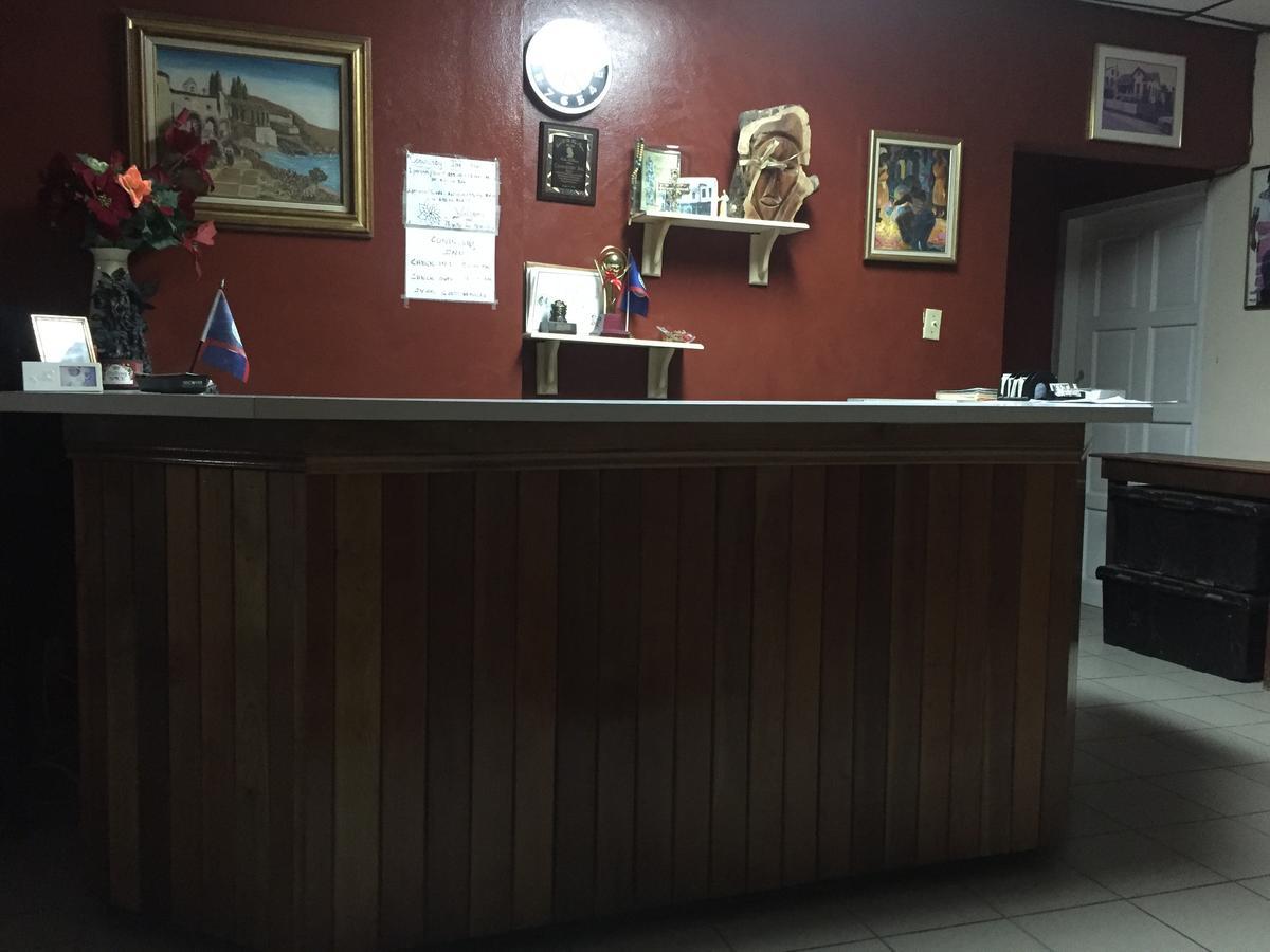 Coningsby Inn Belize City Exterior foto