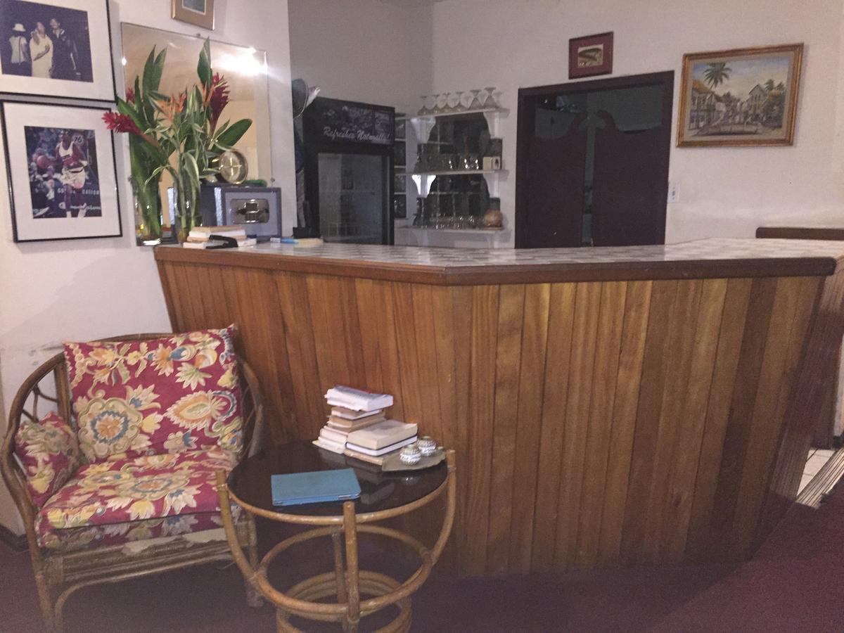 Coningsby Inn Belize City Exterior foto