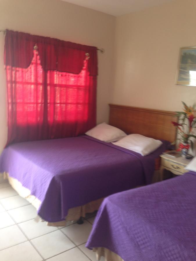 Coningsby Inn Belize City Exterior foto