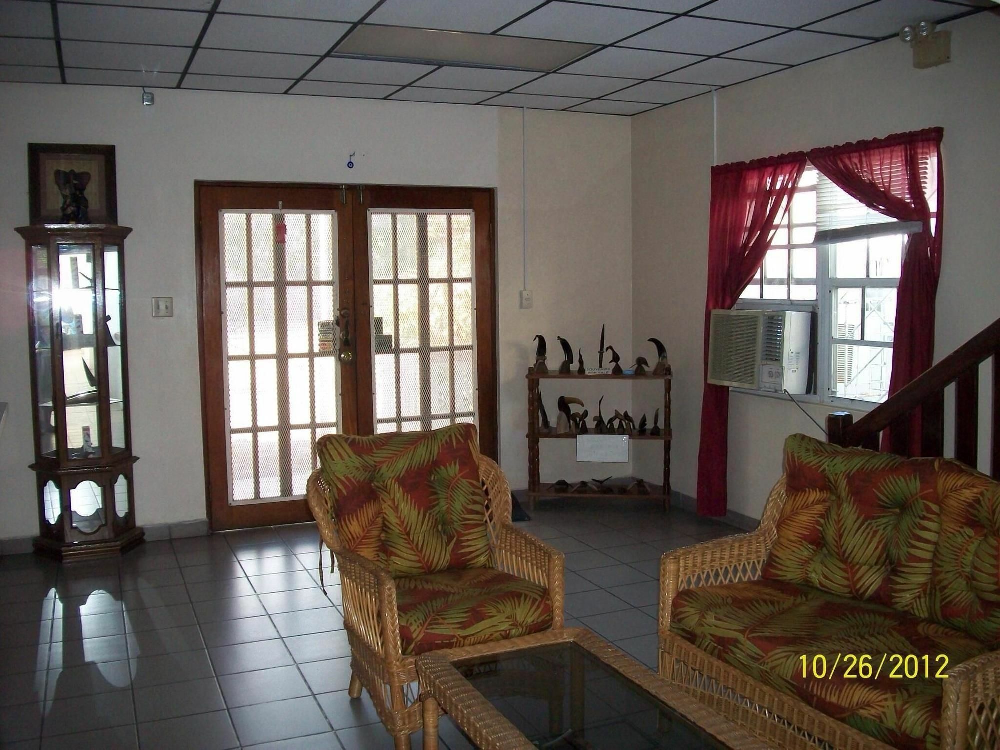 Coningsby Inn Belize City Exterior foto