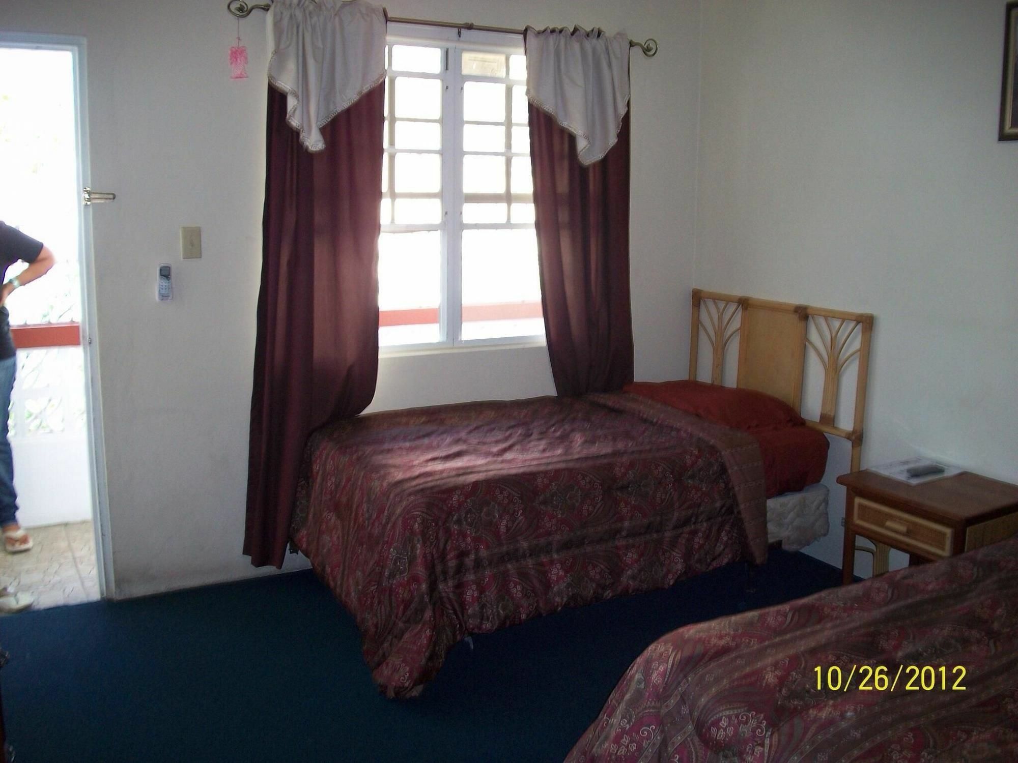 Coningsby Inn Belize City Exterior foto